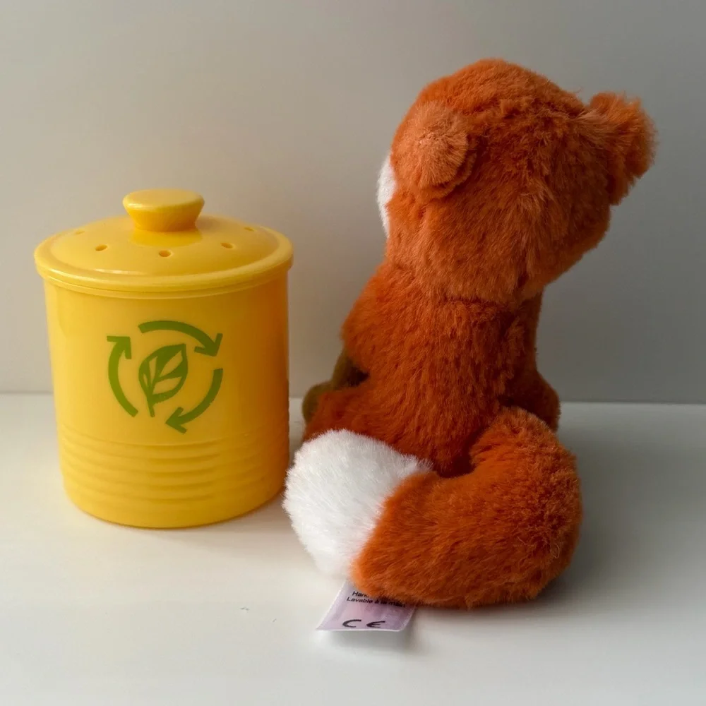 AMERICAN GIRL WellieWishers Fox & Composting Can (RETIRED SET)